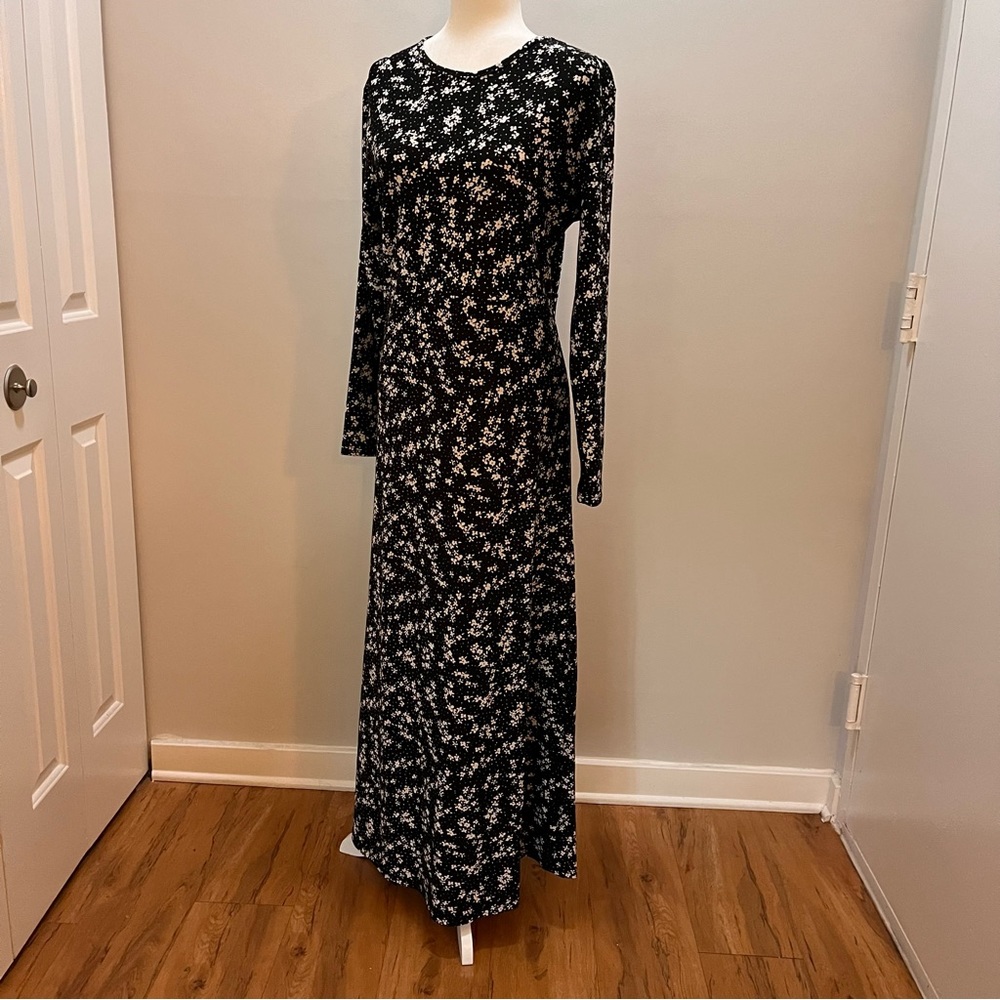 Size 14 maxi dress little florals